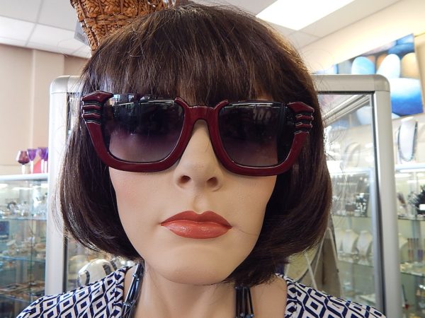 Art Deco Deep red glasses