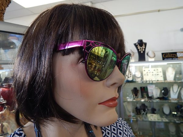 Pink Metal framed mirrored Sunglasses