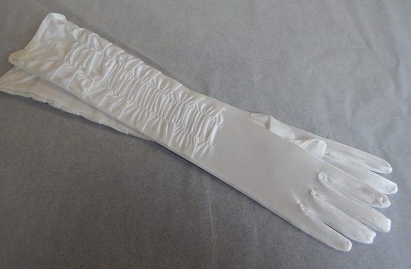Long Rouched Gloves White