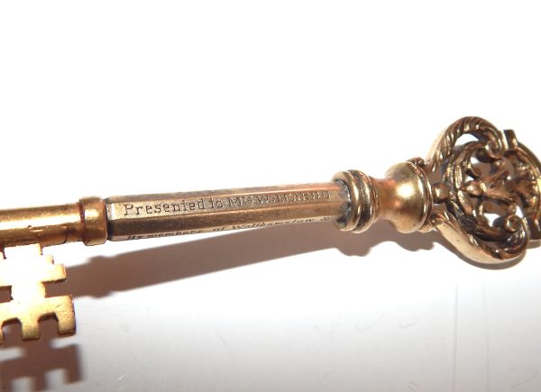 Silver Gilded ,Town War Memorial , WALTHANSTOW UK key - Image 9