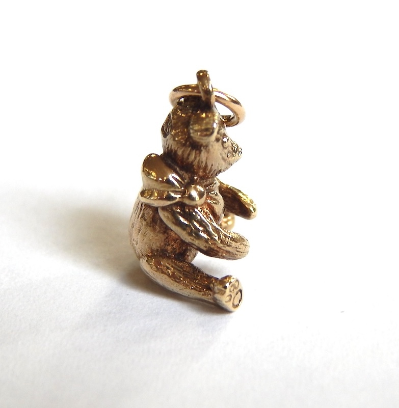 9ct Yellow Gold Hollow Teddy Bear Charm – Jewellerybox – Traditional Baby Gift