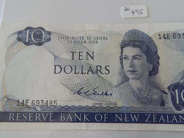 1968-75 Wilks Ten Dollar NZ Banknote