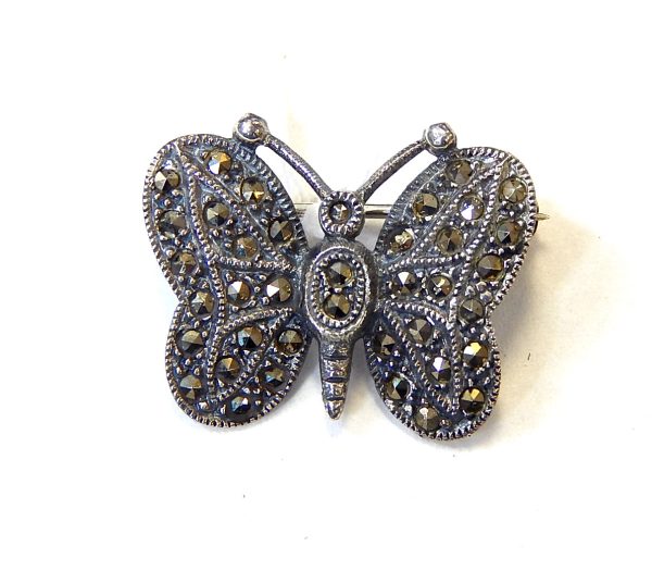 Sweet Little silver and Marcasite Brooch