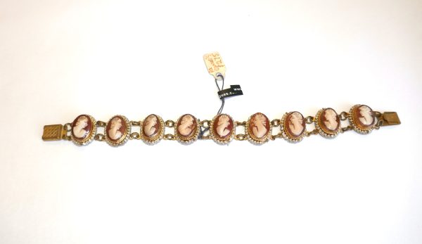 Vintage Cameo Bracelet - Image 2