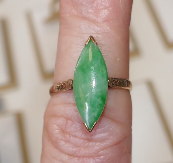 14ct Gold and Jade Vintage ring - Image 3