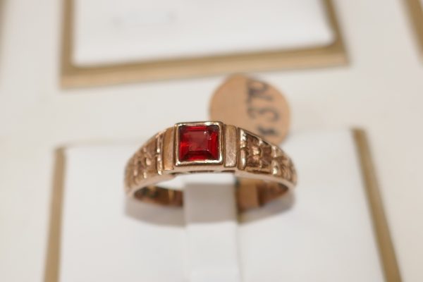 9ct Rose Gold square cut Garnet Ring