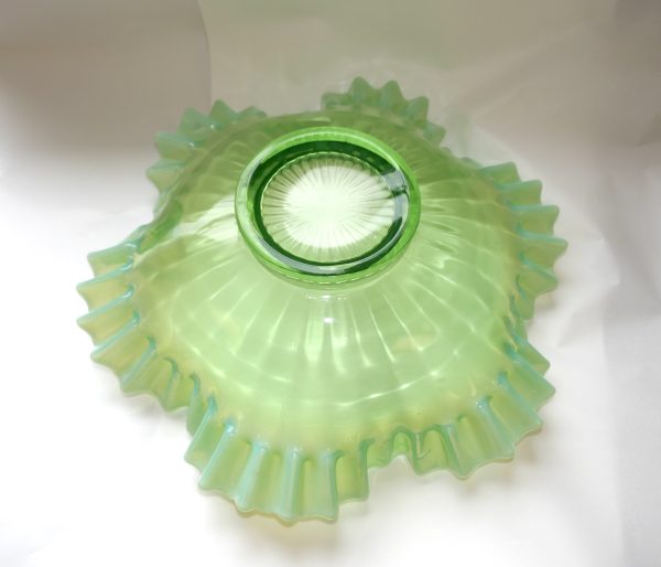 Antique Green glass scalloped bowl - Image 3
