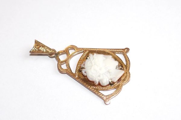 Antique 9ct Gold and Cameo Rose gold pendant