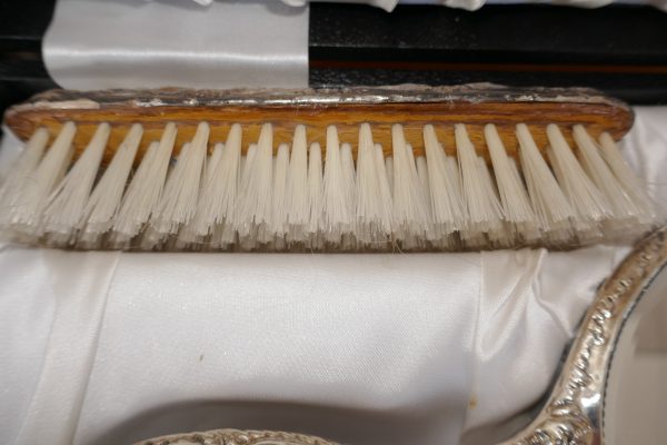 Sterling Silver Angel Brush and Mirror set - Image 2