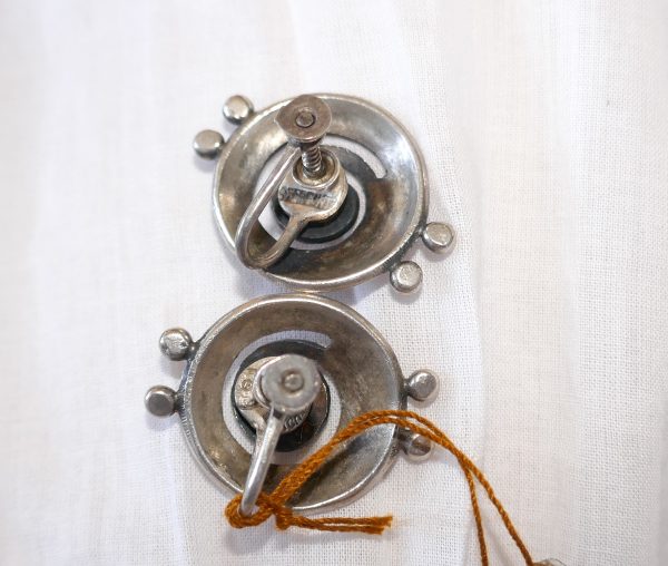 Mexican Silver SWIRL screw on earrings - Image 2
