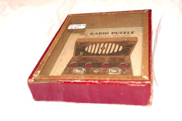 Antique Popular The Radio  Puzzle - Image 2