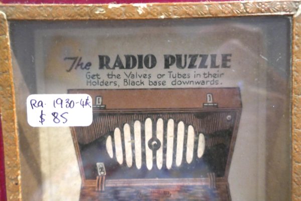 Antique Popular The Radio  Puzzle - Image 4