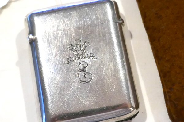 Antique Silver Vesta Box with Prince of Wales Feather insignia - Image 2