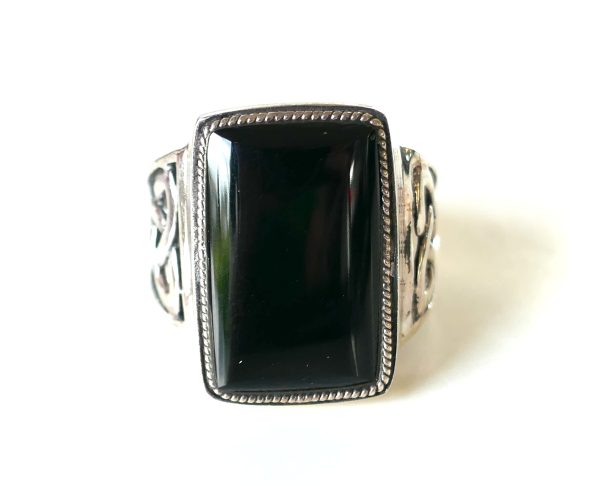 New Silver Celtic Designed Onyx Signet Ring