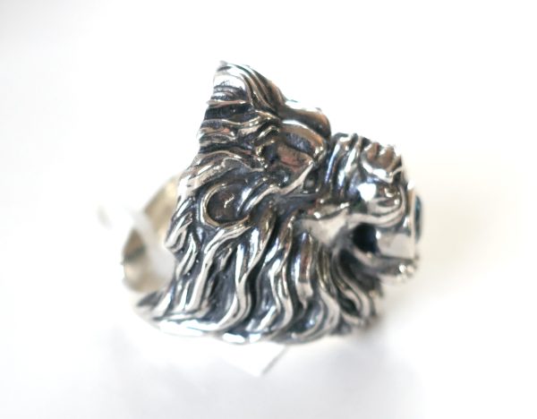 Heavy Large , Lion and Blue Topaz ring - Image 3