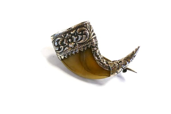 Tigers Claw Silver capped VINTAGE Brooch - Image 2