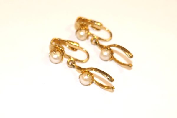 Cultured Pearl clip on Wish Bone earrings