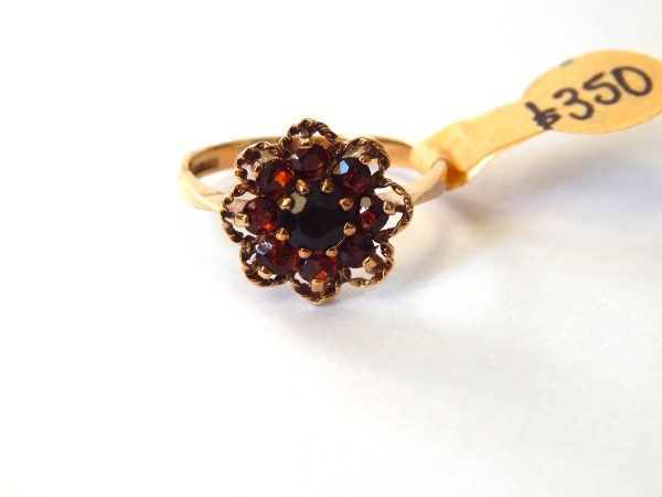 9ct Yellow Gold Vintage Garnet Cluster Ring