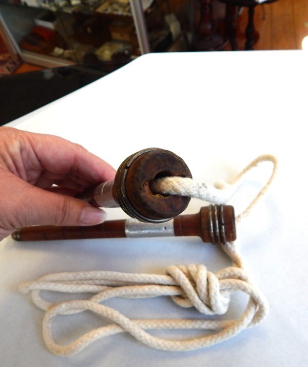 Vintage Wooden Skipping/Jump Rope - Image 2