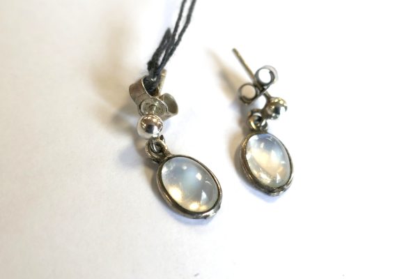 Antique Silver and Moonstone little drop earrings - Image 3