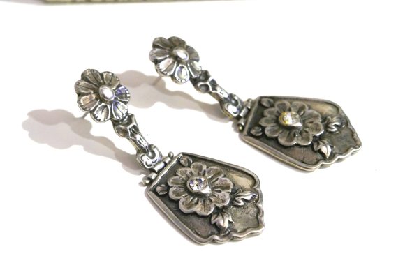 Stunning Sterling Silver Vintage Necklace and earrings - Image 2