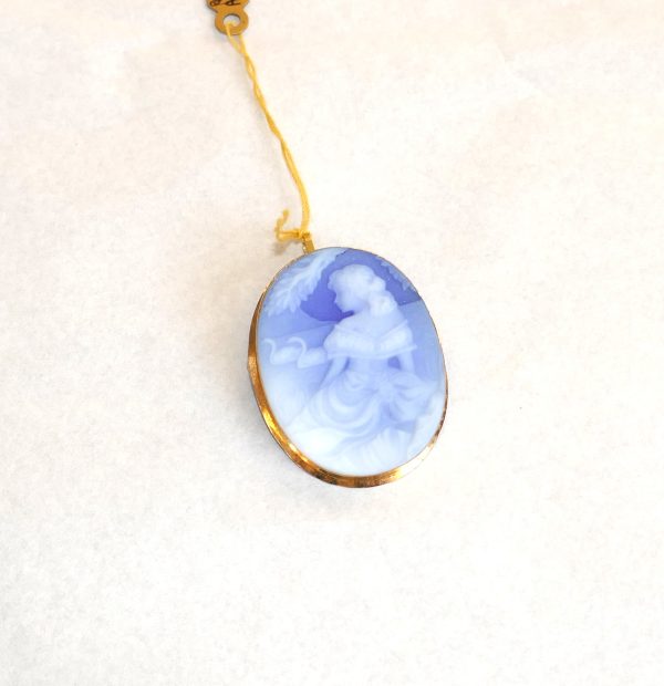 18ct Gold and Agate Cameo Pendant/ Brooch