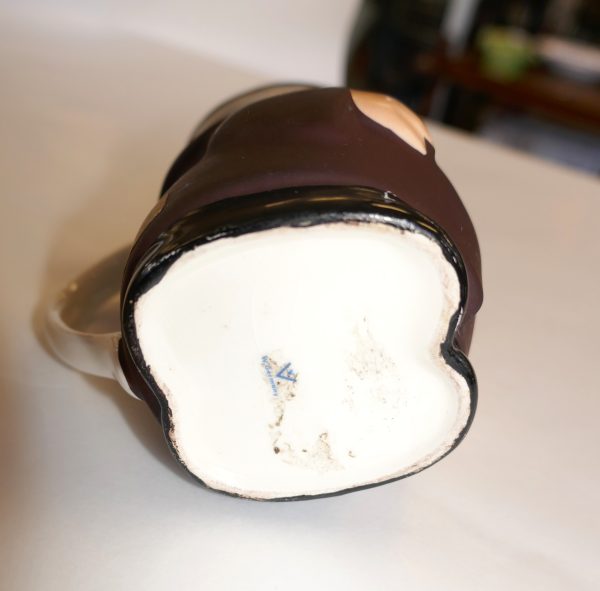 Hummel FRIAR TUCK  jug. 10cm - Image 3