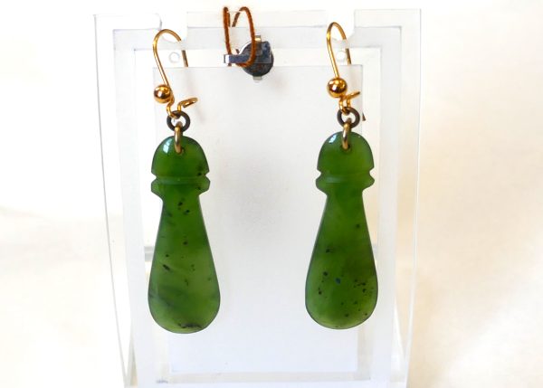 Pair of Vintage NZ Pounamu / Greenstone earrings - Image 3