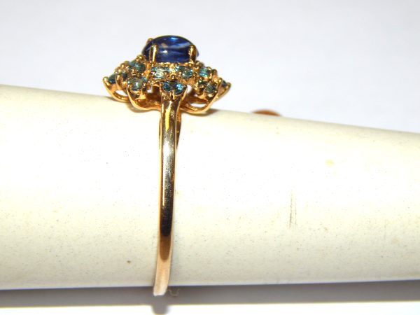 9ct Yellow Gold Aquamarine and Sapphire Cluster Ring - Image 4