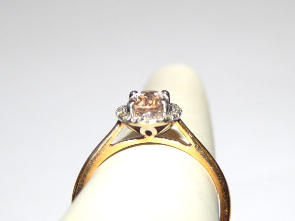10ct Yellow Gold Morganite and Diamond Ring - Image 2