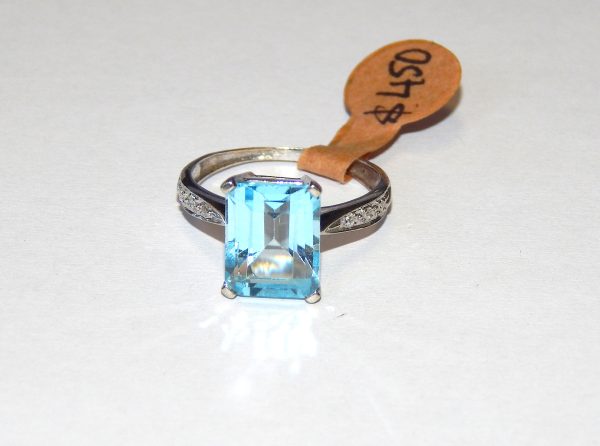 9ct White Gold Blue Topaz and Diamond Ring