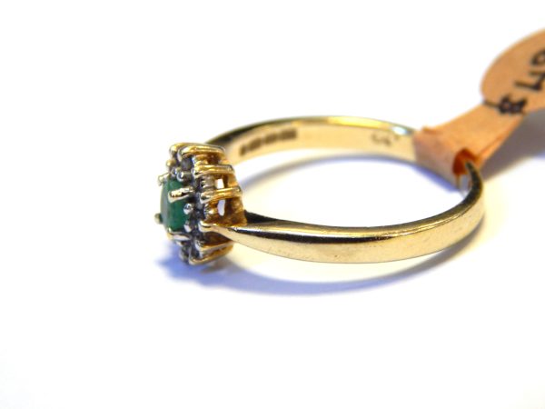 9ct Gold Emerald & Diamond Cluster Ring - Image 2