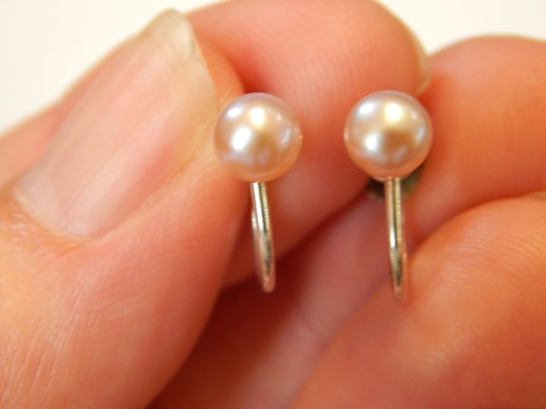 Sterling Silver & Cultured Pearl Screw on Earrings - Image 4
