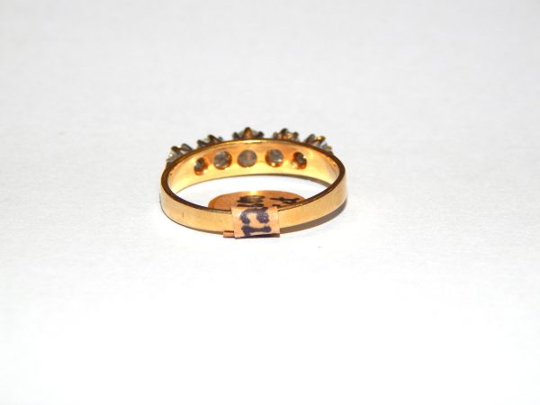 18ct Yellow Gold 5 Stone Diamond Ring - Image 2