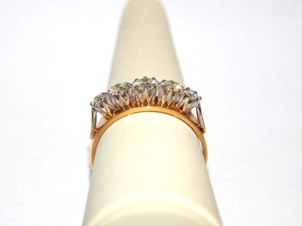 18ct Yellow Gold 5 Stone Diamond Ring - Image 3