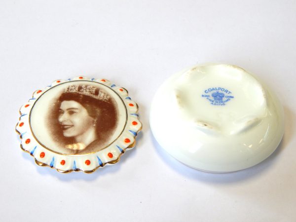 Queen Elizabeth II Coalport Trinket Pots - Image 3