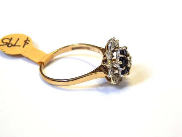 9ct Gold Sapphire & Diamond Cluster Ring - Image 2