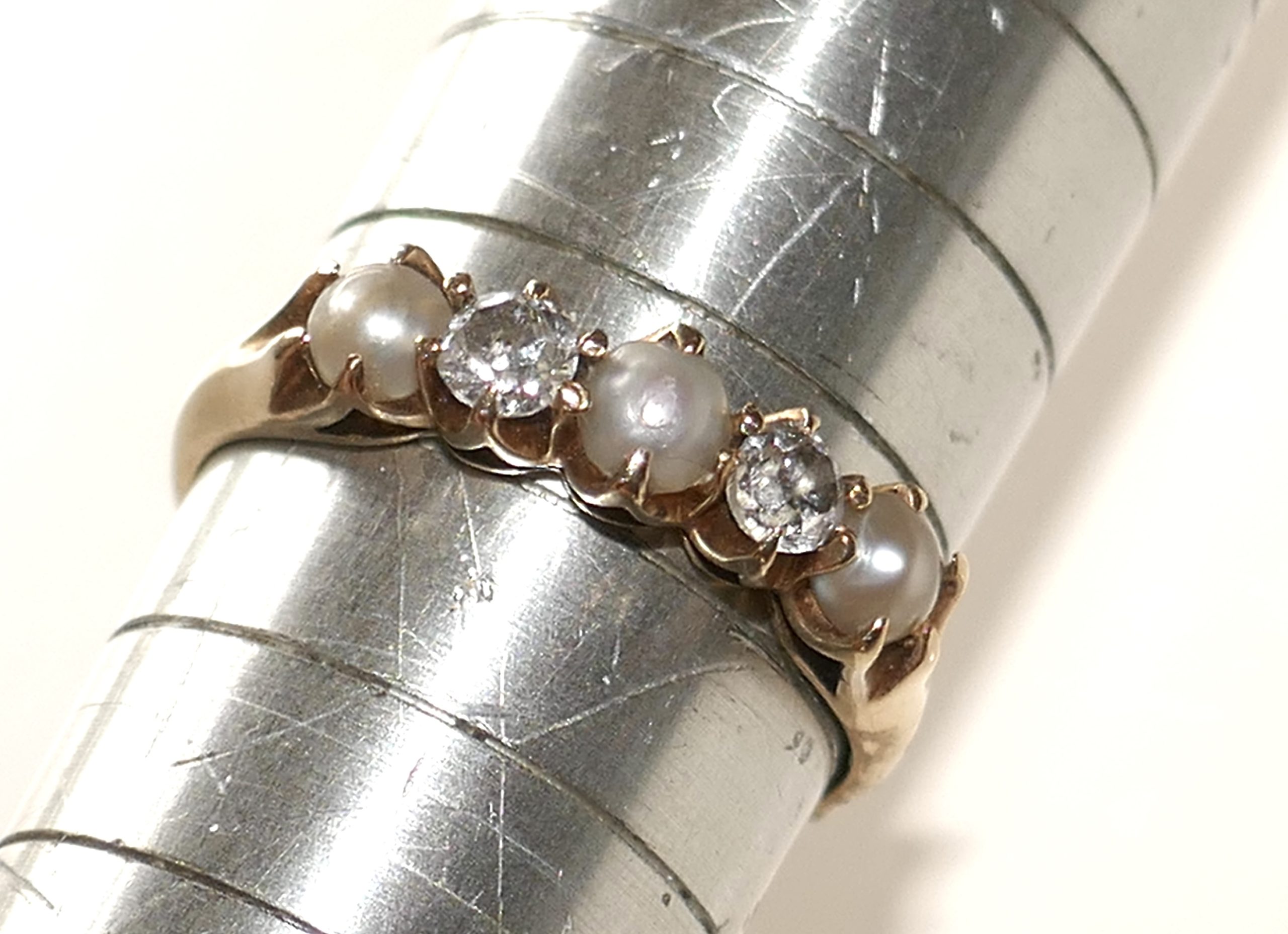 Antique 18ct Gold Pearl and Diamond RING - Image 2