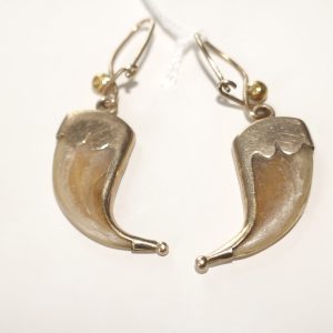 Pair of Antique Tiger Claw Earrings in 9ct Gold