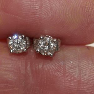 NEW 9ct Gold Diamond Stud earrings