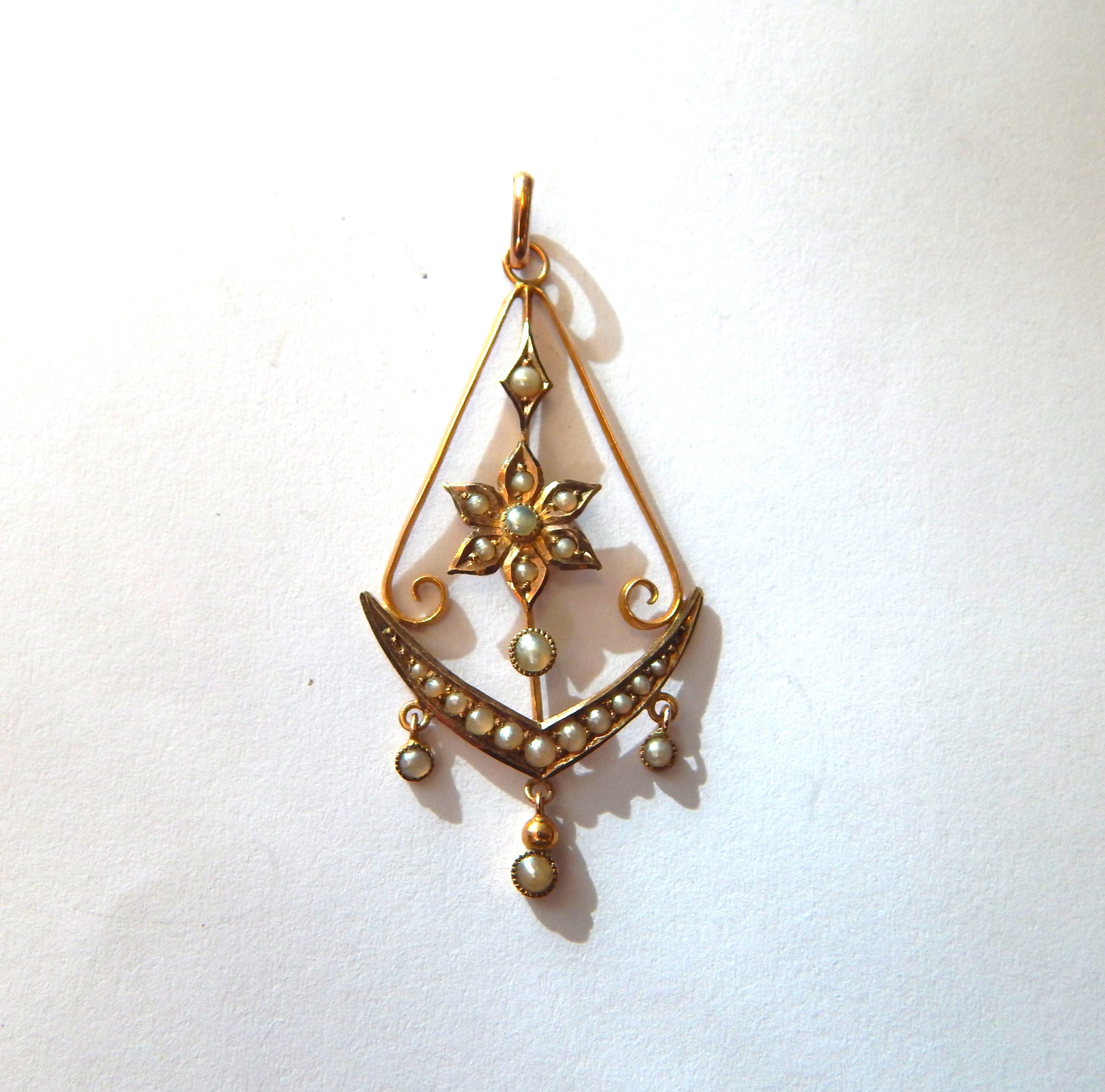 Beautiful Antique 9ct Gold Seed Pearl Pendant - Image 2