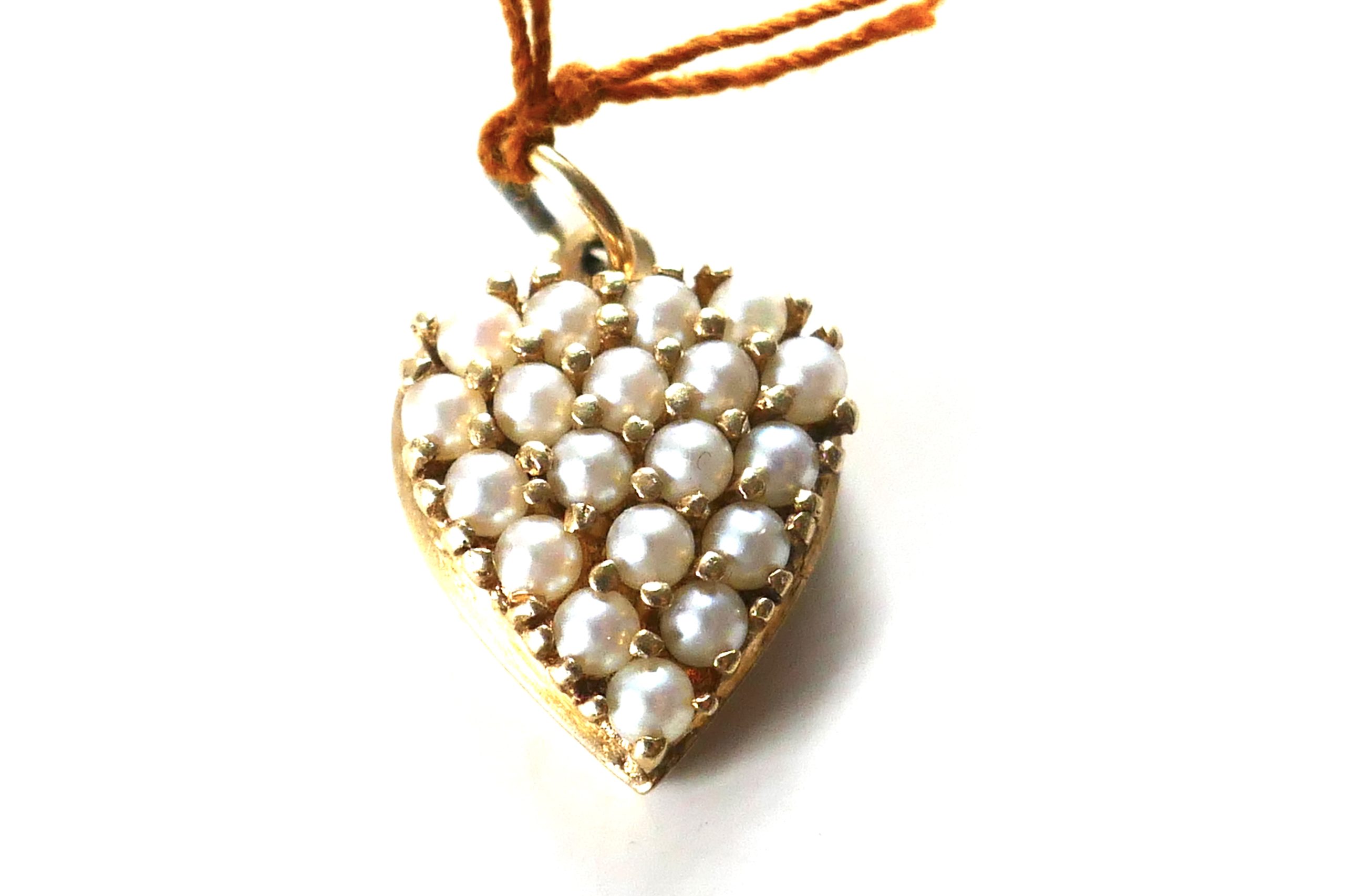 14ct Gold Pearl encrusted Pendant.