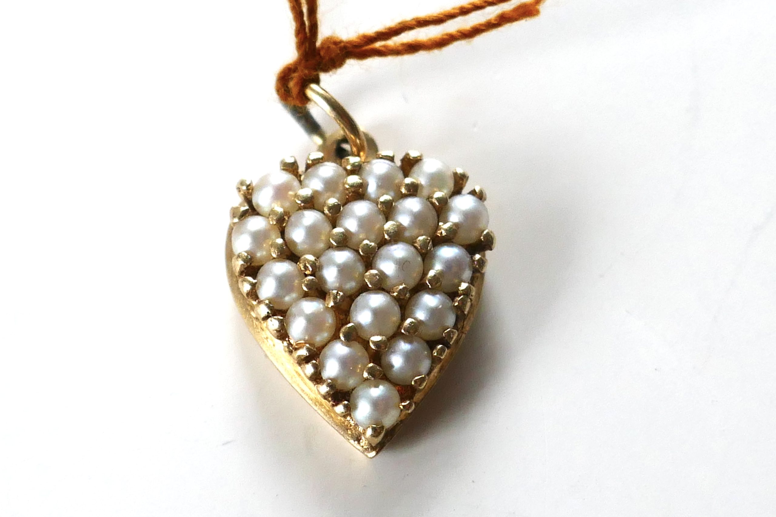 14ct Gold Pearl encrusted Pendant. - Image 2
