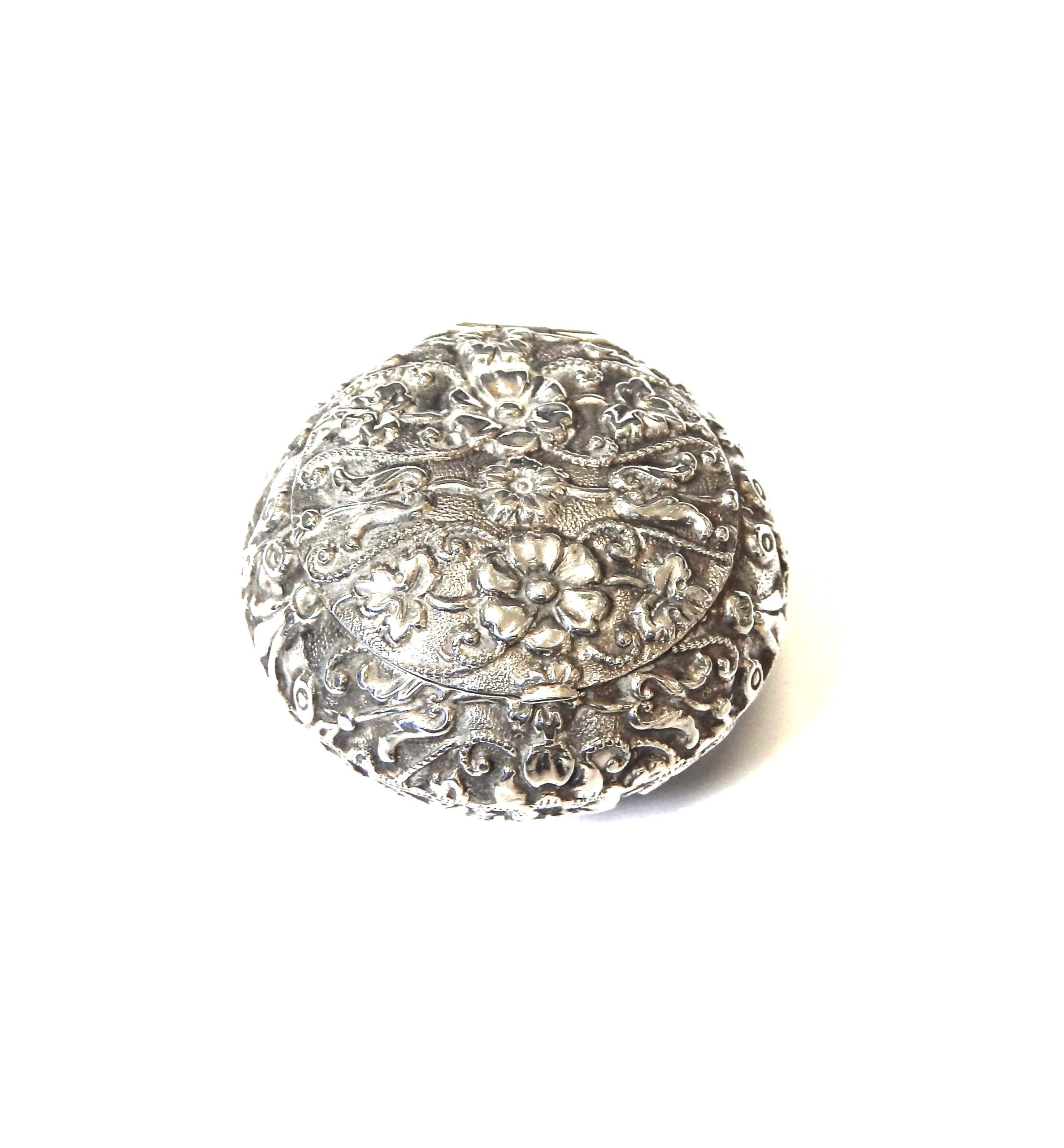 Pretty little Antique Sterling Silver Trinket Box